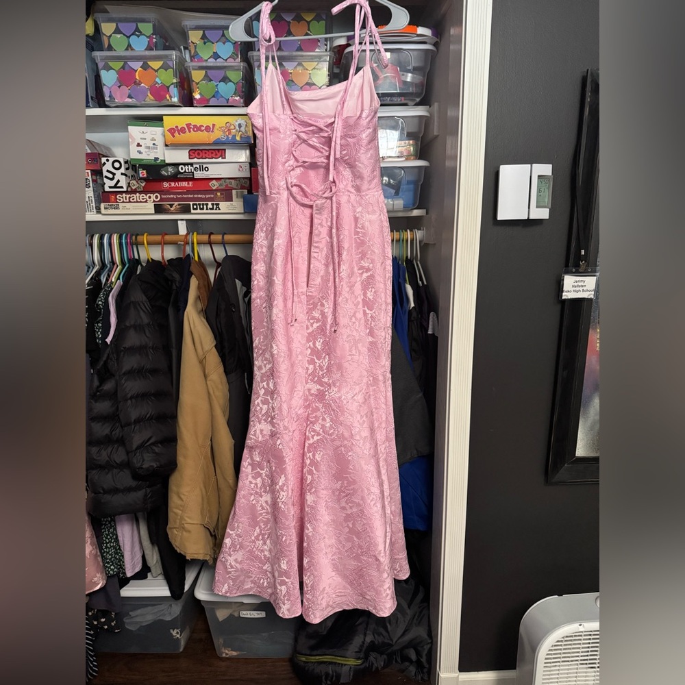 Formal Dress
Pretty in Pink
